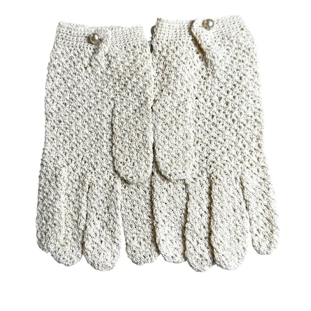 Vintage Grandoe Crochet Gloves L Pearl Closure Made in Italy Carrie Bradshaw
